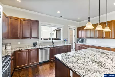 12329 SW Athens Ln, Wilsonville, OR 97070 - Photo 14