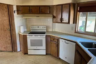 5422 Portland Rd NE, Salem, OR 97305 - Photo 4