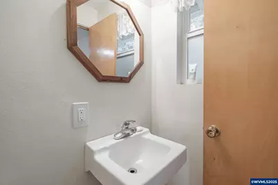 92891 Allens Aly, Cheshire, OR 97419 - Photo 12