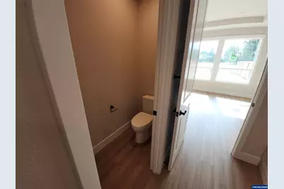 657 Magnolia Av, Woodburn, OR 97071 - Photo 14