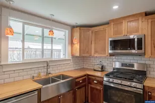 1138 9th Av SW, Albany, OR 97321 - Photo 20