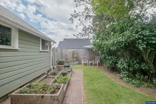 1138 9th Av SW, Albany, OR 97321 - Photo 46