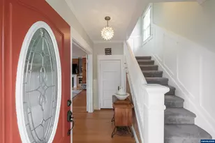 1138 9th Av SW, Albany, OR 97321 - Photo 8