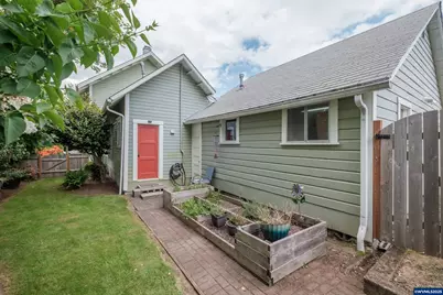 1138 9th Av SW, Albany, OR 97321 - Photo 48
