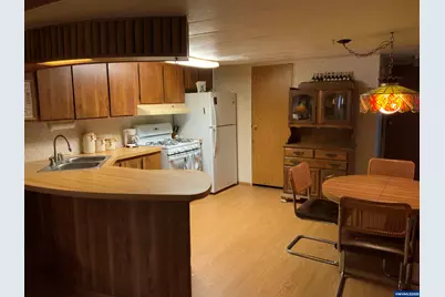 4676 NE Amber St, Salem, OR 97301 - Photo 8