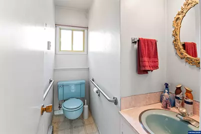 220 24th St SE, Salem, OR 97301 - Photo 26