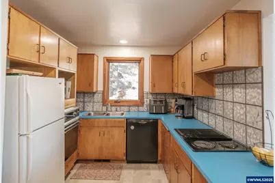 34935 Northernwood Dr, Brownsville, OR 97327 - Photo 18