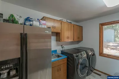 34935 Northernwood Dr, Brownsville, OR 97327 - Photo 20