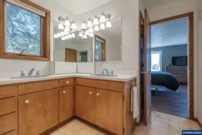 34935 Northernwood Dr, Brownsville, OR 97327 - Photo 28