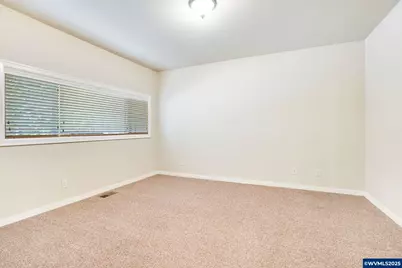 388 Market St NE, Salem, OR 97301 - Photo 6