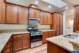 388 Market St NE, Salem, OR 97301 - Photo 18