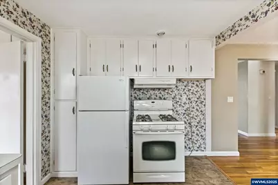 1212 23rd St NE, Salem, OR 97301 - Photo 12