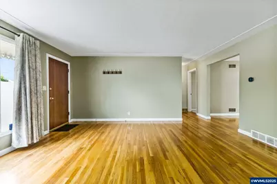 1212 23rd St NE, Salem, OR 97301 - Photo 6