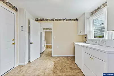 1212 23rd St NE, Salem, OR 97301 - Photo 16
