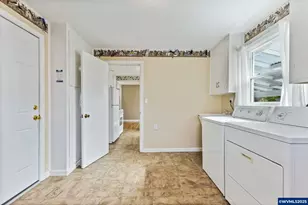 1212 23rd St NE, Salem, OR 97301 - Photo 16