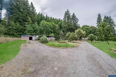 29236 Santiam Hwy, Lebanon, OR 97355 - Photo 2