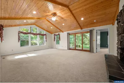 41886 Deerhorn Rd, Springfield, OR 97478 - Photo 16