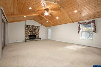 41886 Deerhorn Rd, Springfield, OR 97478 - Photo 20