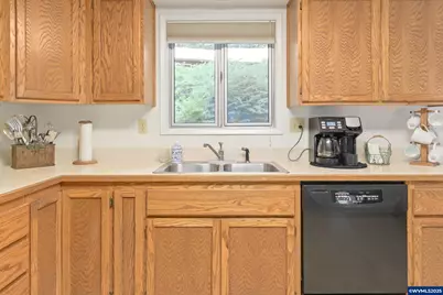 41886 Deerhorn Rd, Springfield, OR 97478 - Photo 12