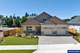 2125 NE Spitz Rd, Canby, OR 97013 - Photo 1