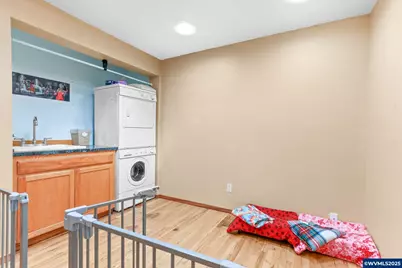 2247 Oregon Ct, Woodburn, OR 97071 - Photo 14