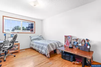 2247 Oregon Ct, Woodburn, OR 97071 - Photo 16