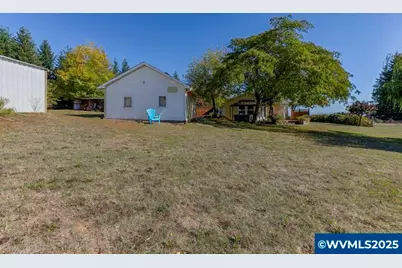 3945 Mistletoe Rd, Dallas, OR 97338 - Photo 26