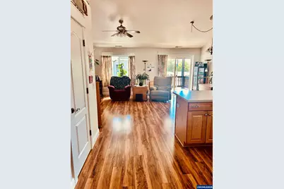 440 Spaulding Av, Brownsville, OR 97327 - Photo 2