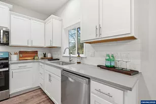 7064 Pinot Noir Dr, Corvallis, OR 97330 - Photo 8