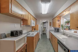 3614 31st Ave NE, Salem, OR 97301 - Photo 12