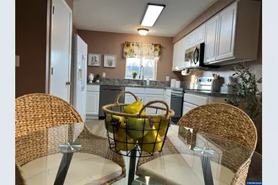 4638 Sunflower Wy NE, Salem, OR 97305 - Photo 16