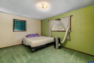 3295 Camellia Dr S, Salem, OR 97302 - Photo 22