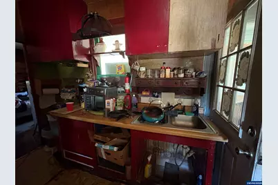 810 Taylor St, Mount Angel, OR 97362 - Photo 8