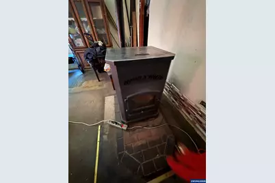 810 Taylor St, Mount Angel, OR 97362 - Photo 6