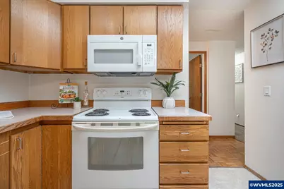 2661 NW Princess St, Corvallis, OR 97330 - Photo 12