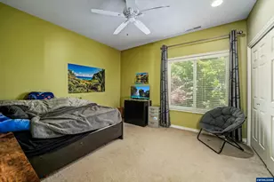 595 Harbourtown Ct SE, Salem, OR 97306 - Photo 38