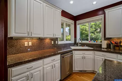 595 Harbourtown Ct SE, Salem, OR 97306 - Photo 22