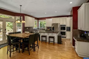 595 Harbourtown Ct SE, Salem, OR 97306 - Photo 18