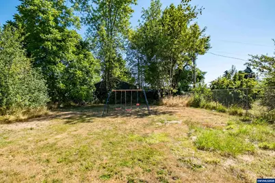 820 Rosemont Av NW, Salem, OR 97304 - Photo 24