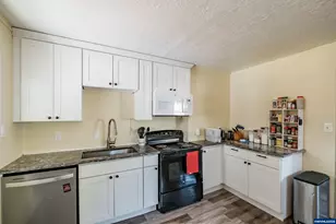 820 Rosemont Ave NW, Salem, OR 97304 - Photo 12