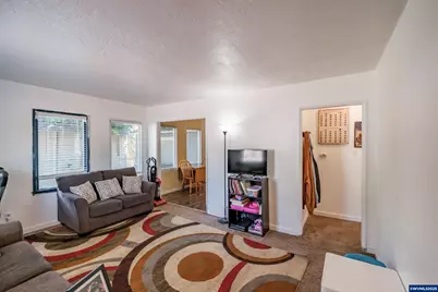 820 Rosemont Av NW, Salem, OR 97304 - Photo 4