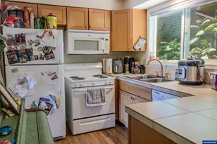 304 Boone Rd SE, Salem, OR 97306 - Photo 12