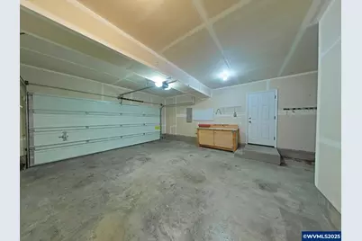 824 SE Bayshore Cir, Corvallis, OR 97333 - Photo 10