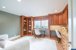 341 Maple Hill Dr NW, Salem, OR 97304 - Photo 12