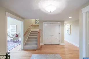 341 Maple Hill Dr NW, Salem, OR 97304 - Photo 6