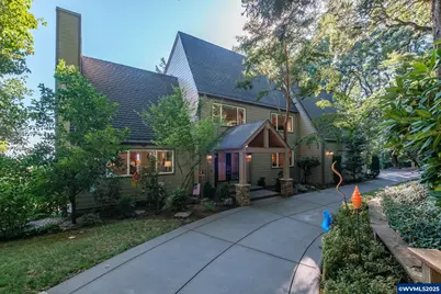 341 Maple Hill Dr NW, Salem, OR 97304 - Photo 2