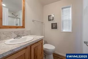 450 SE Lacreole Dr, Dallas, OR 97338 - Photo 12