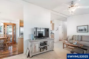 450 SE Lacreole Dr, Dallas, OR 97338 - Photo 4