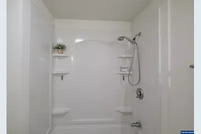 785 W B St, Lebanon, OR 97355 - Photo 34