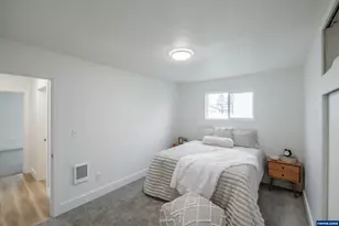 785 W B St, Lebanon, OR 97355 - Photo 38